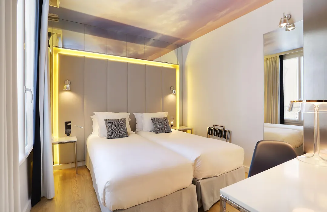 Nouvel Hotel Eiffel-1